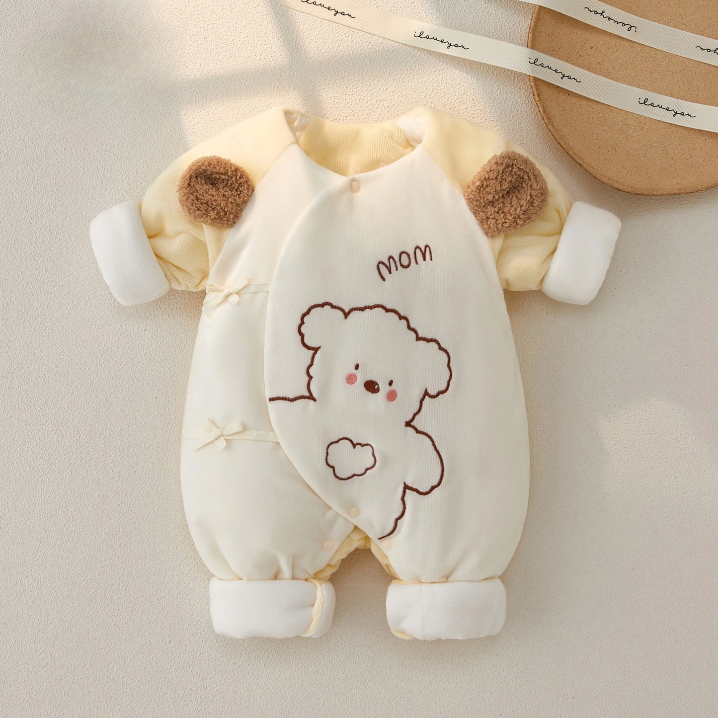 Body bébé automne-hiver en coton à manches longues et motif ours mignon, chaud et confortable, idéal pour les petits garçons et les petites filles.