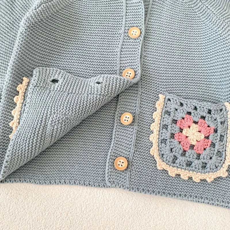 Autumn Baby Girl Cardigan – Round Neck Knitted Sweater with Flower Pockets