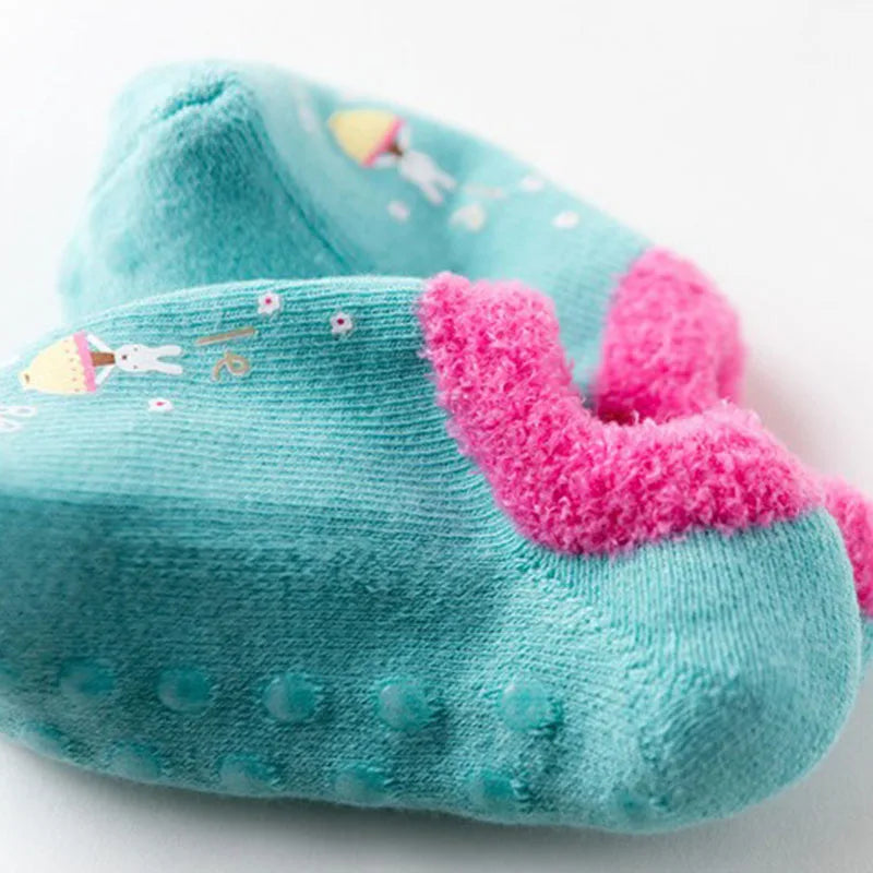 Warm Non-Slip Baby Socks – Animal Print & Cozy Terry