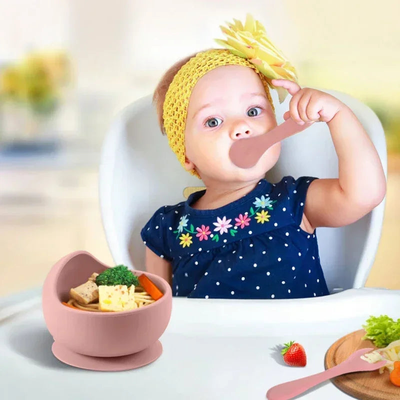 Ensemble d'apprentissage de l'autonomie alimentaire pour tout-petits – Bols en silicone avec couverts