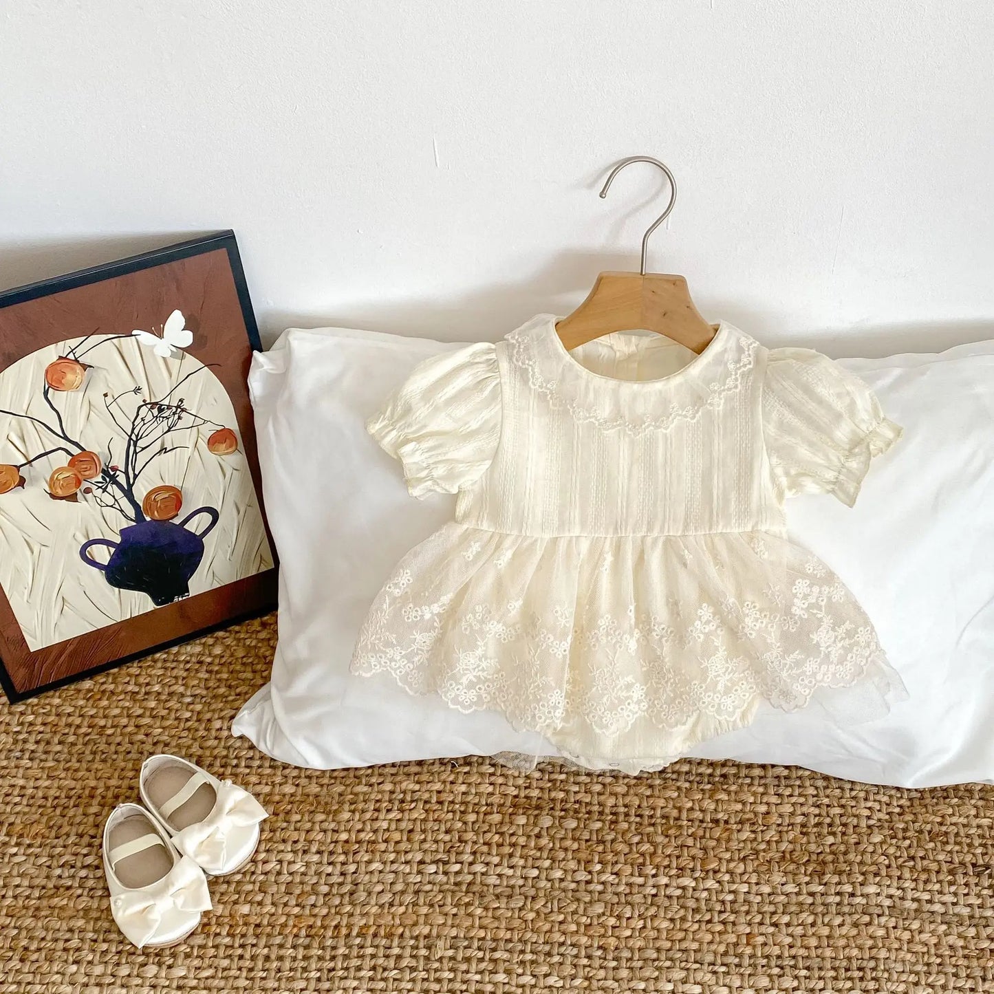 Summer new 0-3 year old baby clothing, baby girl jumpsuit, exquisite and fashionable lace collar princess mesh skirt jumpsuit