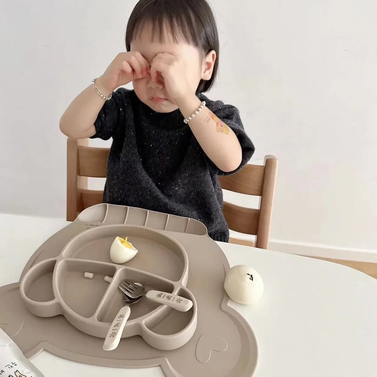 Food Grade Silicone Baby Bib Table Mat Infant Tiny Diner Portable Suction Cup Placemat For Kids Baby Feeding Kitchen Placemat