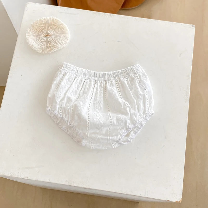 New summer baby clothing, cute lace embroidered solid color top and triangular pants set for 0-3 year old girls