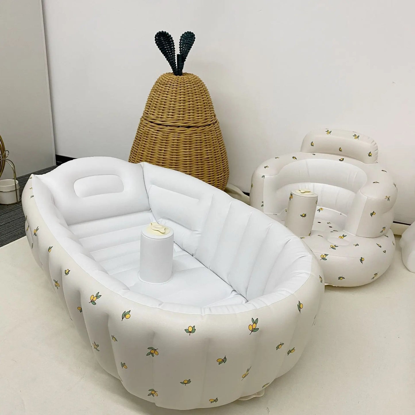 1PCS Inflatable Baby Bathtub Infant Anti-Slip Bath Seat Pool with Air Pump Travel Camping Portable Toddler Bath Tub Age 0-3 Year