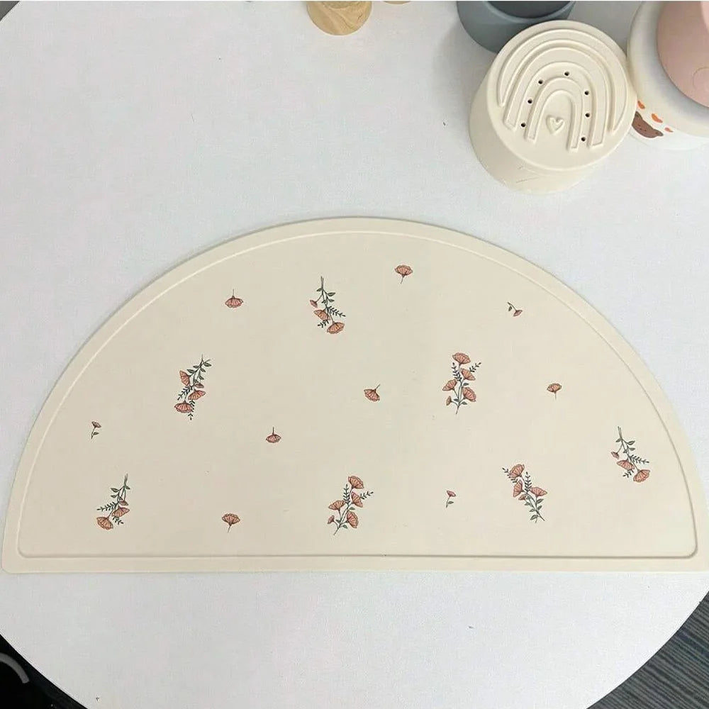 1PCS Silicone Printing Placemat, Baby Cartoon Placemat, Non-slip Insulated Kitchen Table Mat, Easy To Clean and Foldable