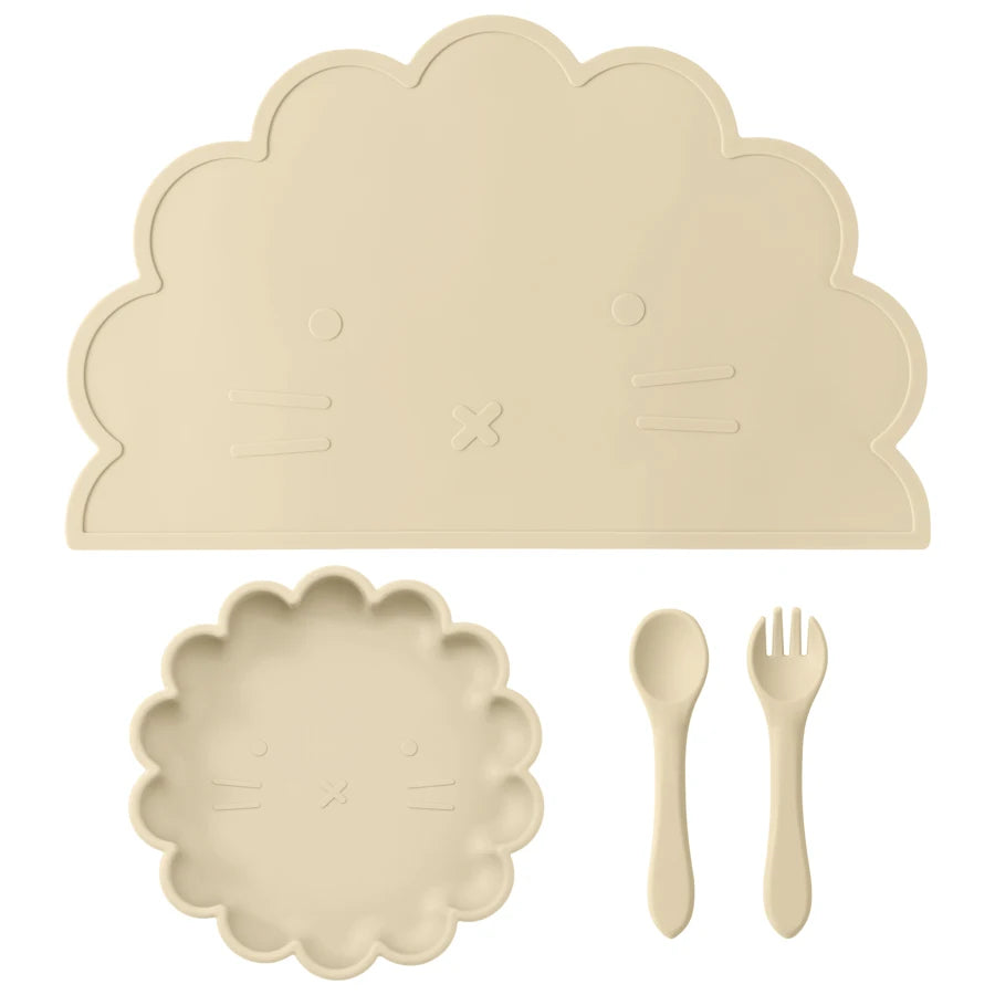 Wholesale BPA Free Silicone Baby Feeding Set 4 Pcs Cartoon Shapes Place Mat Soft Spoon Fork For Kids Newborn Weaning Tableware