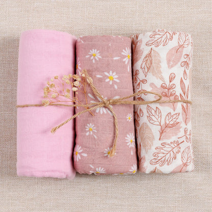 Elinfant 3 Pieces/Set Baby Swaddle Newborn Muslin Swaddle Blanket for Girls & Boys Soft Baby Bath Towel Cute Infants Baby Bibs