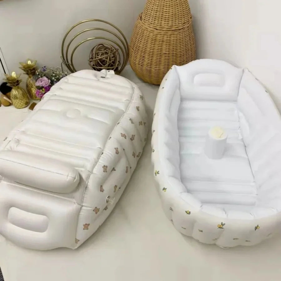 Baby PVC inflatable bathtub/Love Bear foldable bathtub Children automatically press inflatable bath basin