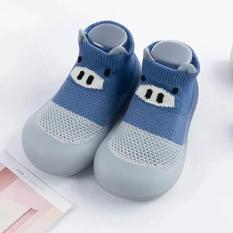 Adorable Piglet Baby Learning Shoes Breathable Soft Bottom Mesh Floor Socks Shoes for Infants Cute Cartoon Design