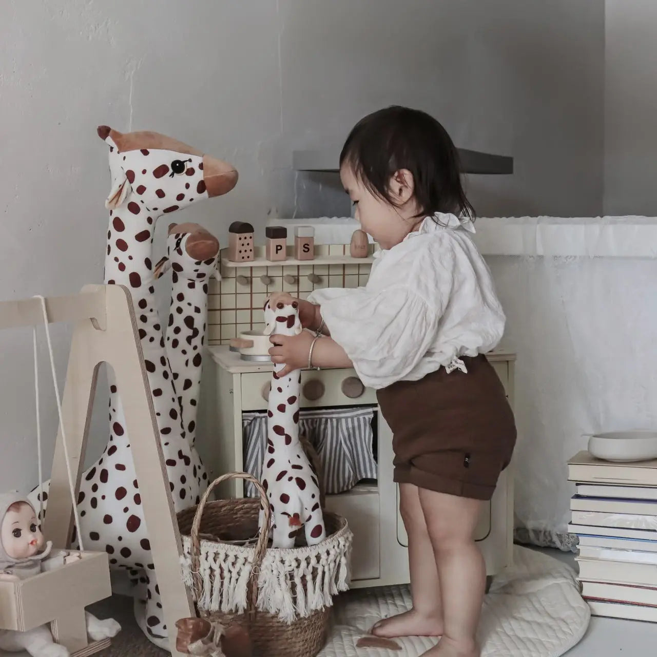 Giraffe Doll – Newborn Sleep Companion & Gift