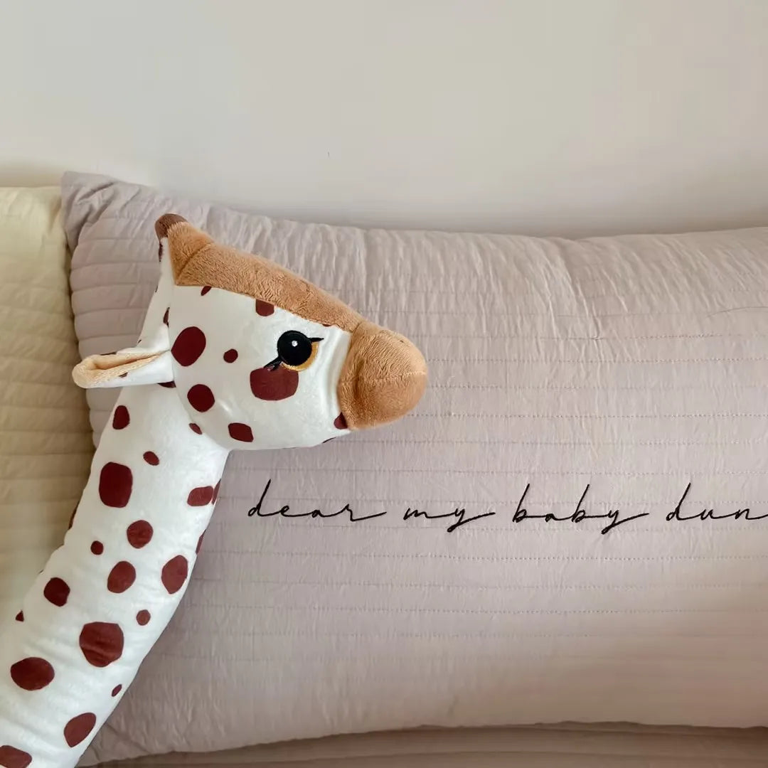 Giraffe Doll – Newborn Sleep Companion & Gift