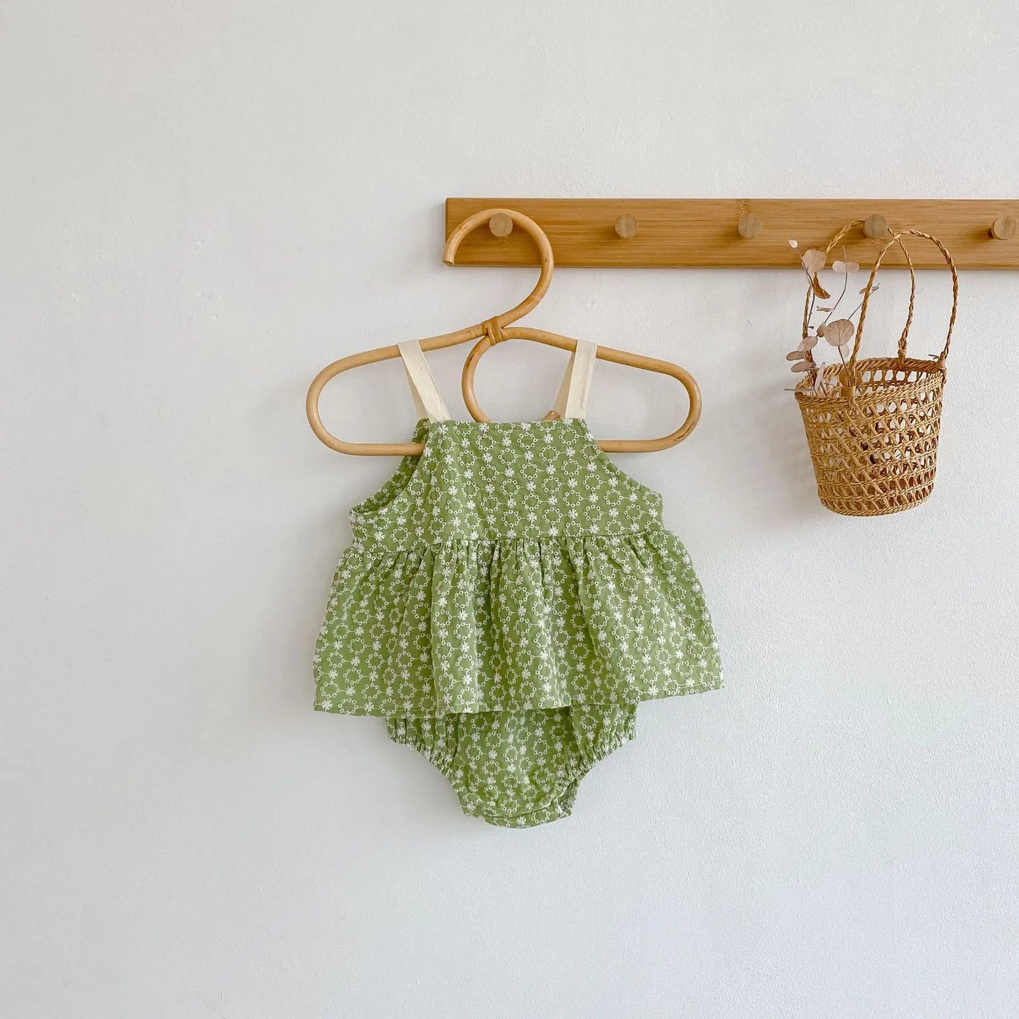 Summer Baby Girl Outfit – Chrysanthemum Jacquard Top & Bread Pants Set
