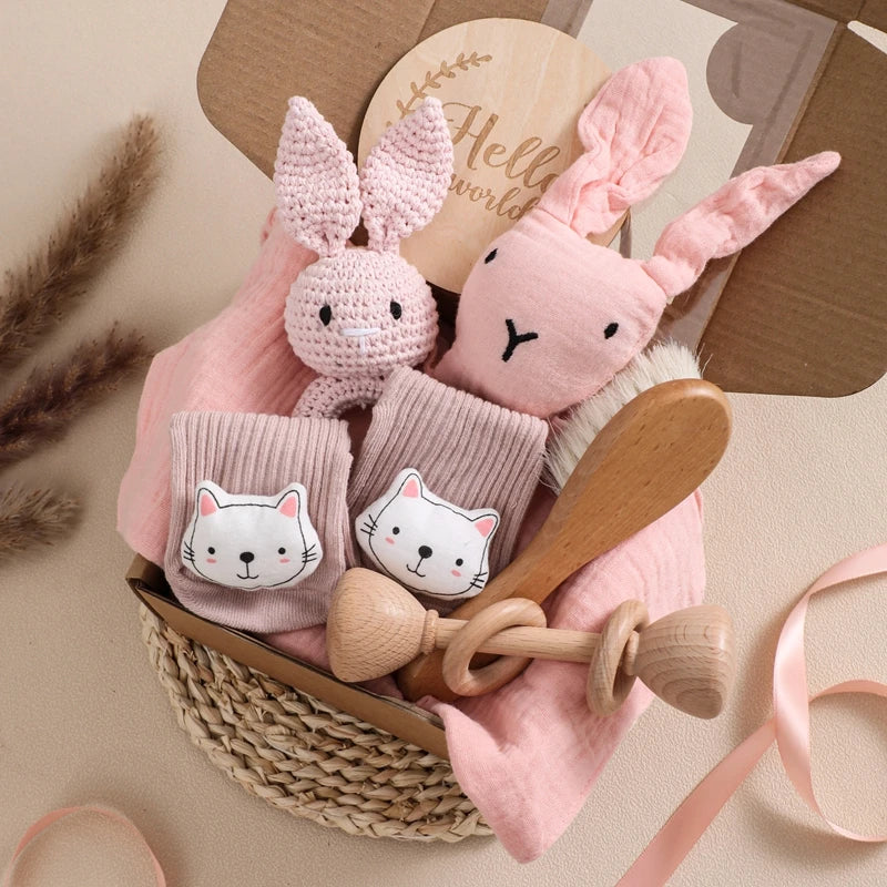 7-Piece Newborn Baby Gift Set – Double-Sided Blanket, Rattle & Bath Essentials