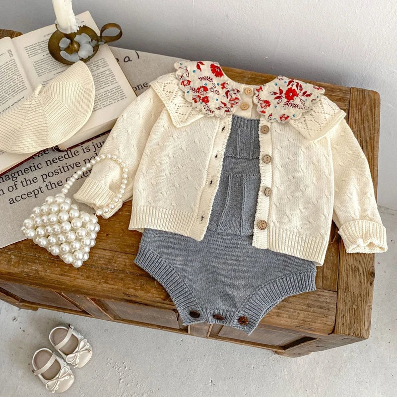 New autumn baby clothing, 0-3 year old female baby, cotton yarn knitted sweater with hollowed out large collar jacket