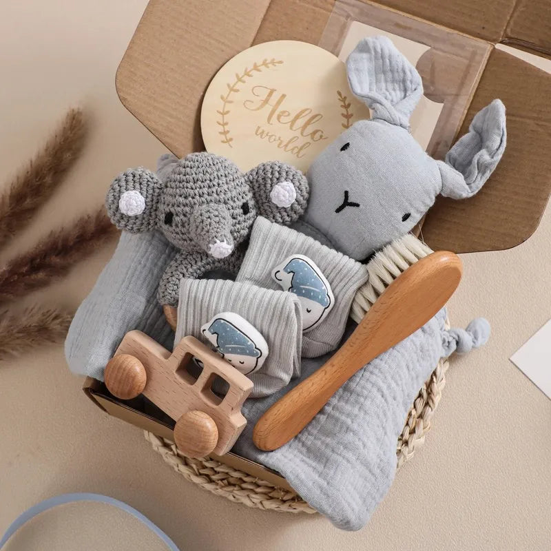 Newborn Bath Gift Set – Cotton Blanket, Milestone Cards & Rattle