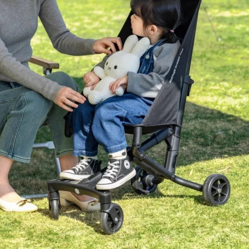 Portable Outdoor Baby Stroller, Lightweight, Foldable Pocket Stroller for Travel Baby Carriage Four wheels Infant Trolley