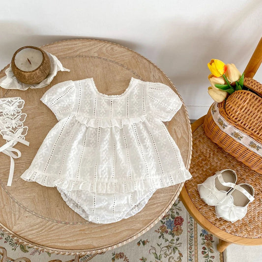 New summer baby clothing, cute lace embroidered solid color top and triangular pants set for 0-3 year old girls