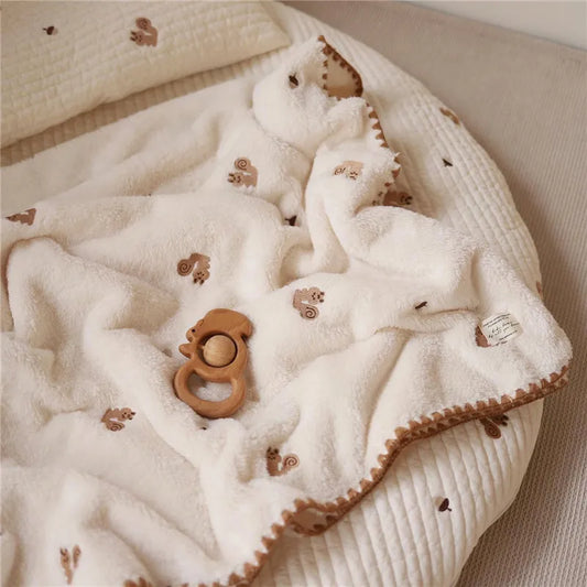 Flannel Baby Blanket Soft Warm Embroidery Newborn Quilt for Crib Bear Bunny Cartoon Autumn Winter Baby Bed Blankets 90*130cm
